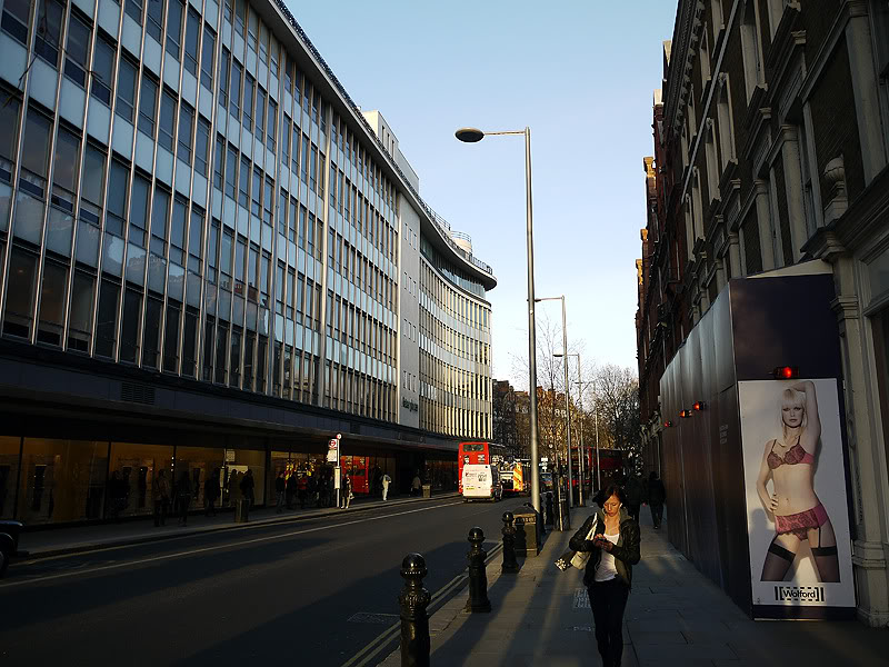 London 1 February 2010 The City Lane